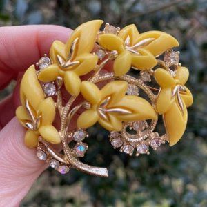 VTG STAR Yellow Flower Thermoset Rhinestone BROOCH